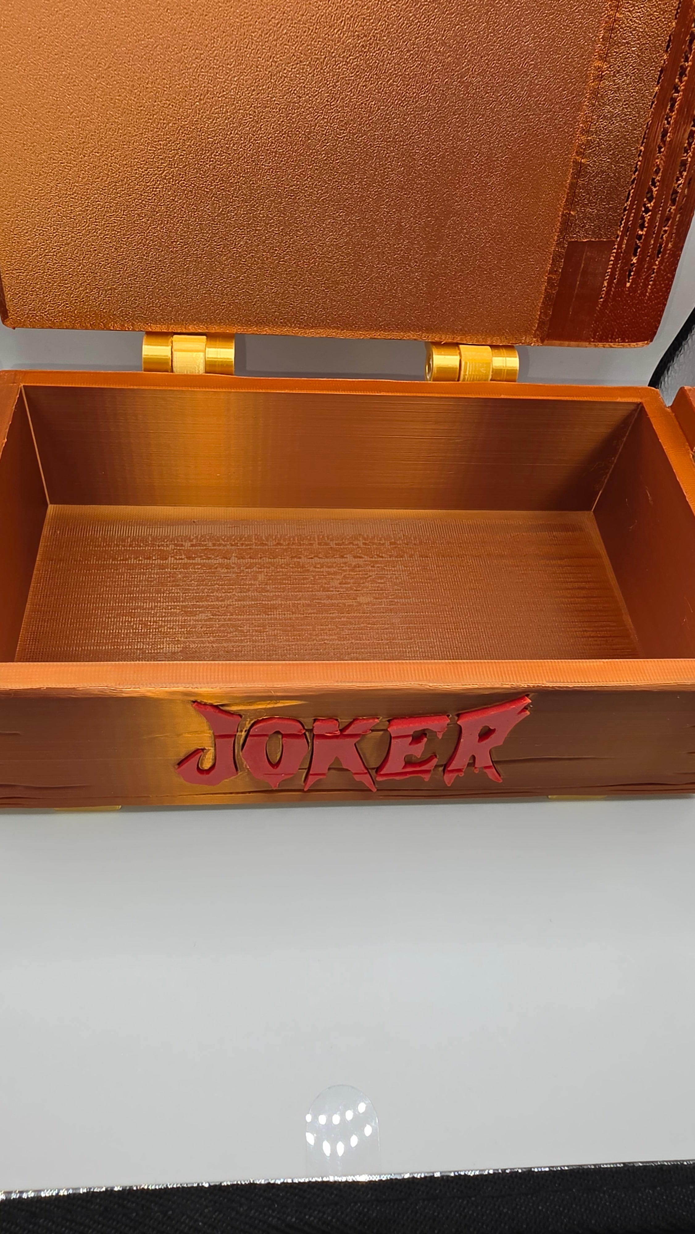 Sitting Joker