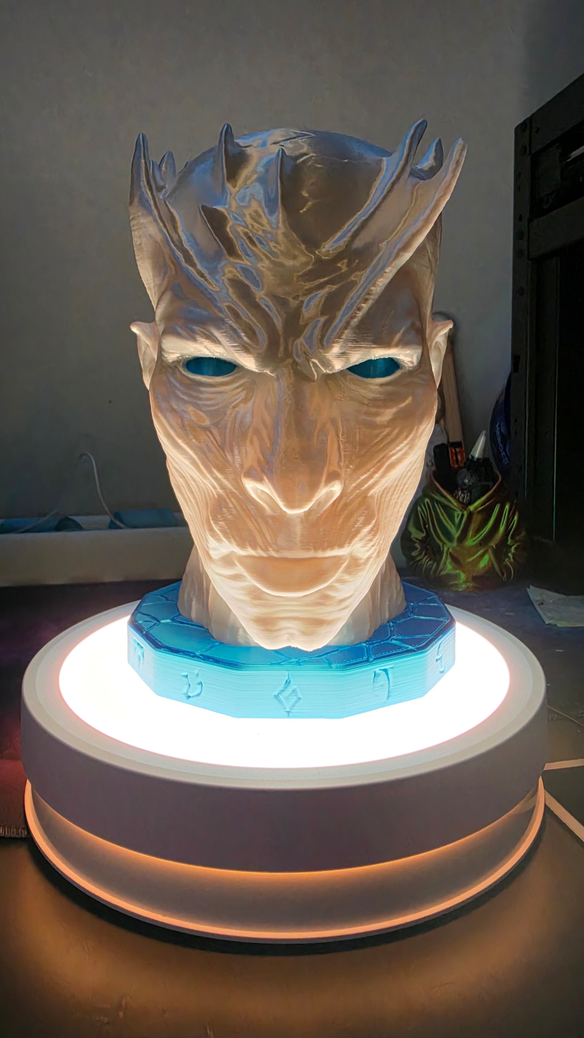 White Walker headphones stand