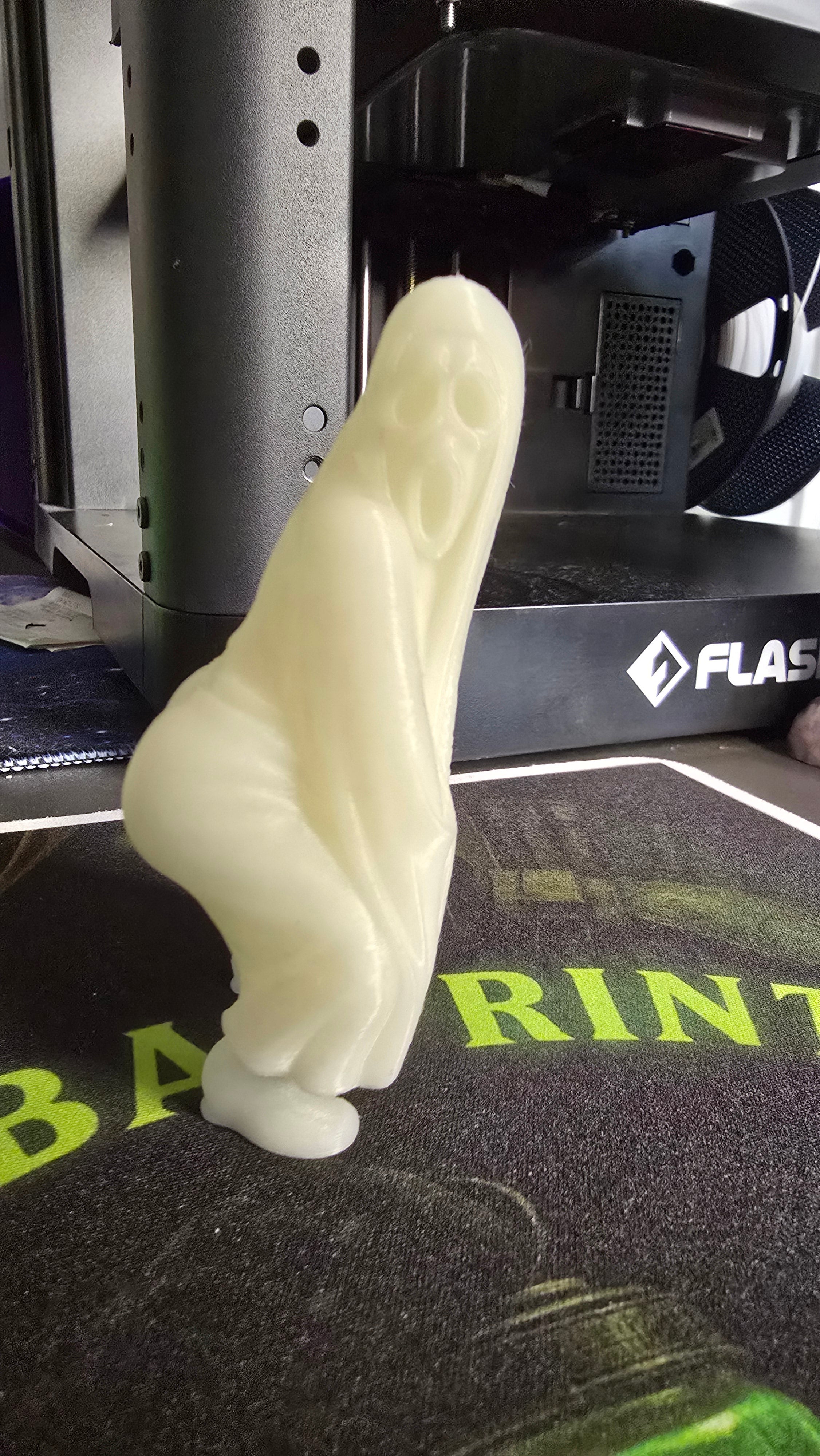 Twirking Ghosty Glow In the Dark