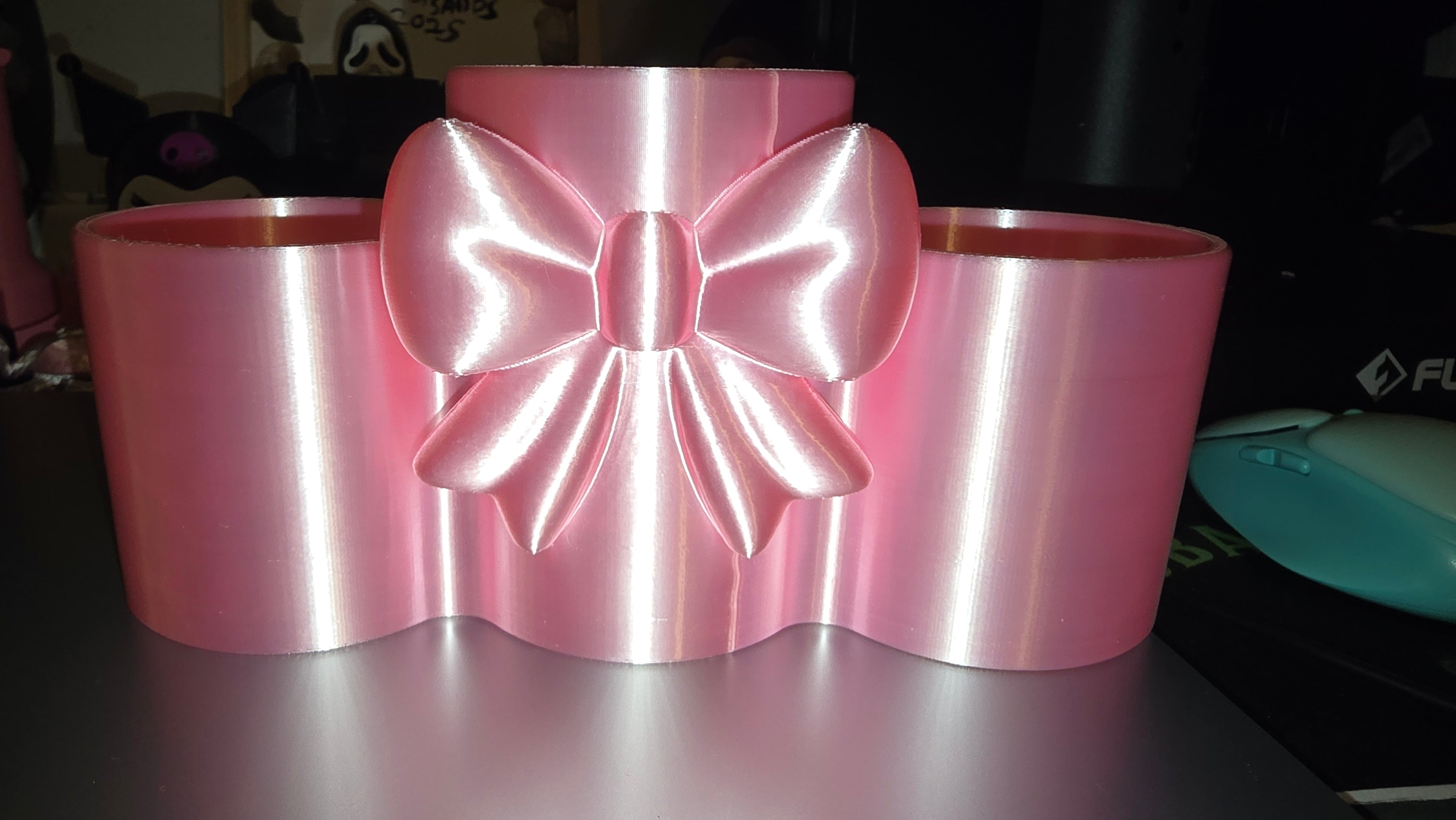 3 Tier Bow Brush Holder