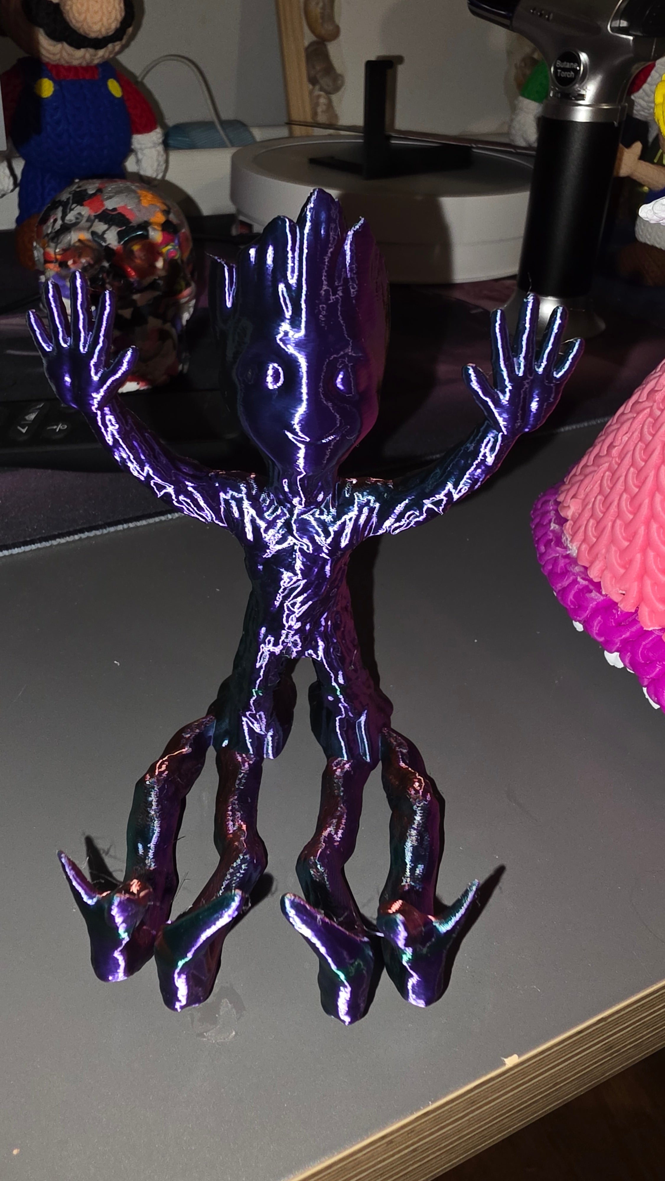 Tree man phone holder