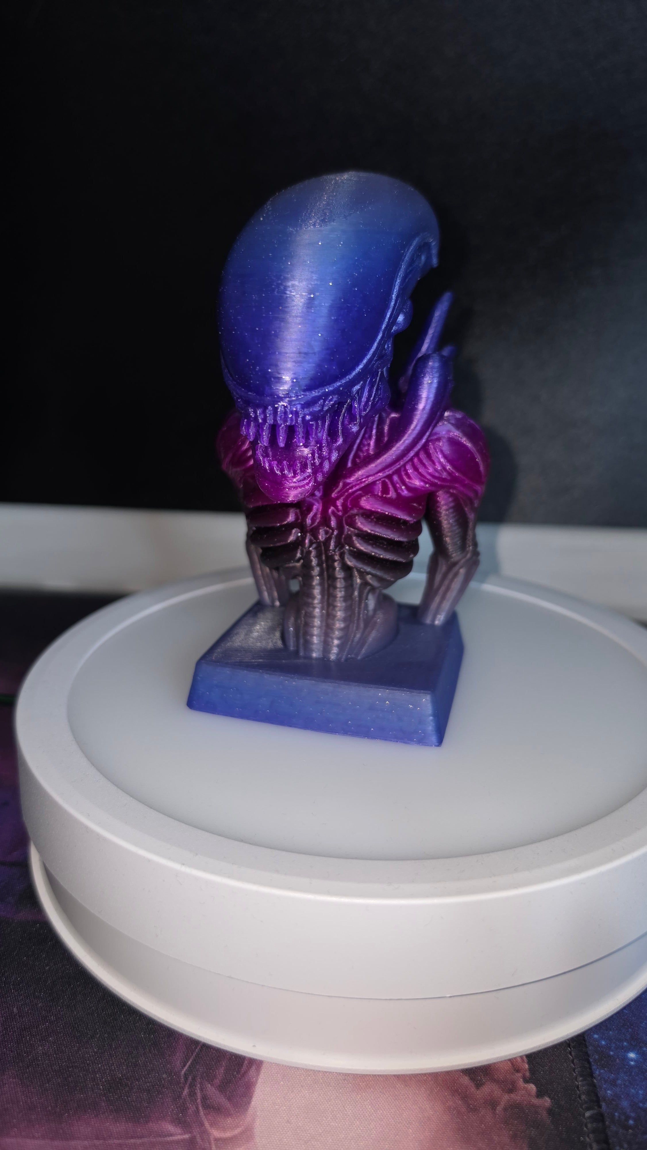 Alien Bust