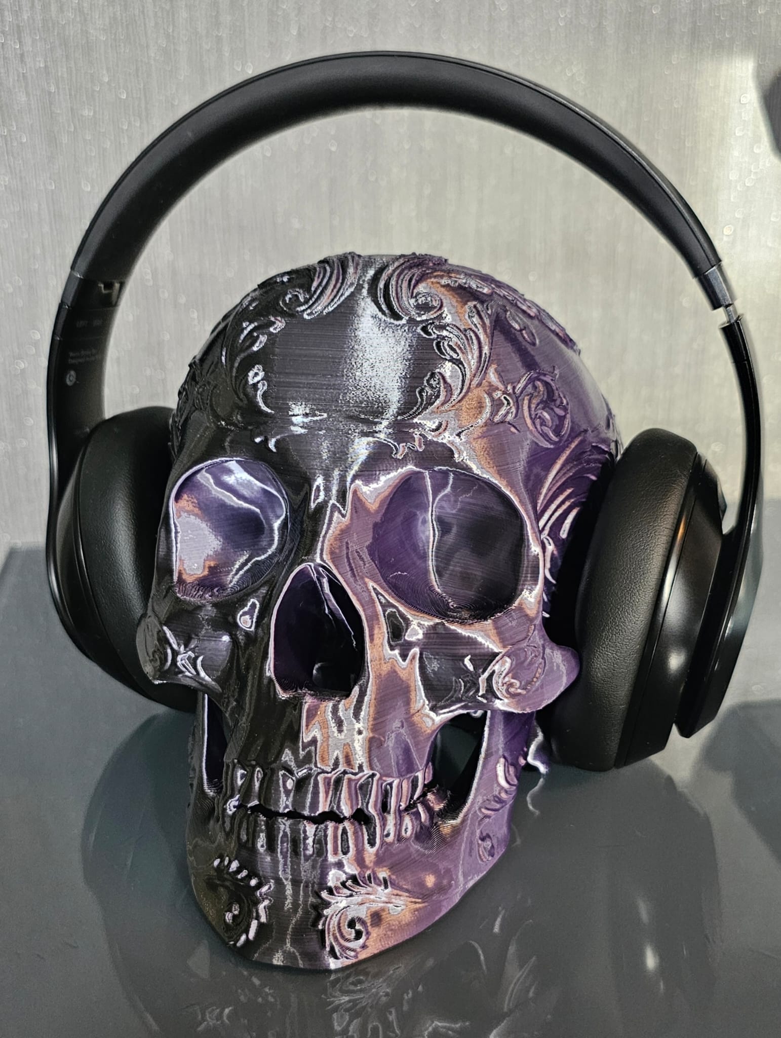 Large Skull Ornament/Headphone Stand