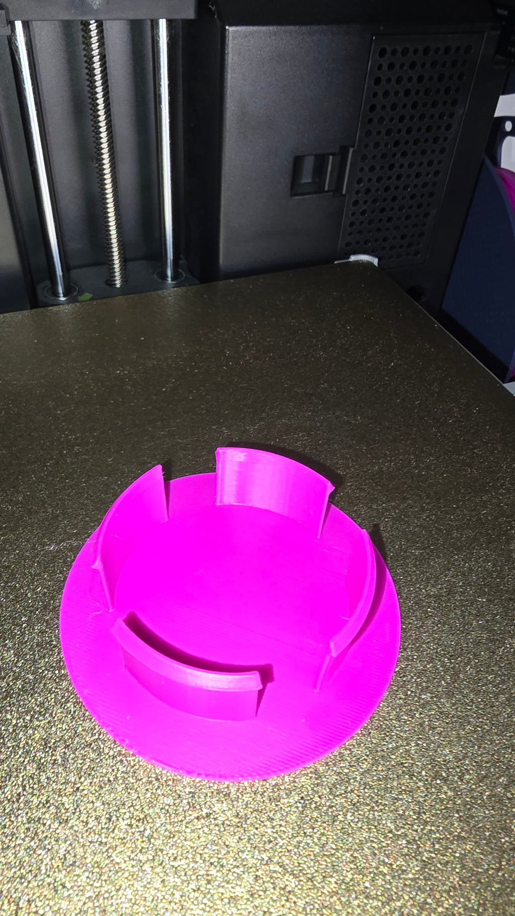 Libby cup lid holder
